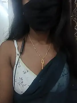 Snapshot of kavya-telugu84 chatting on 06-26-26, 01:15 kavya-telugu84 online show from 06-26-26, 01:15