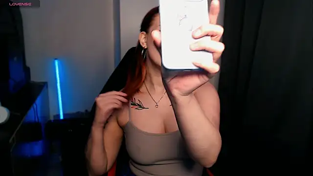 EileenKenner online show from 04-10-26, 03:06