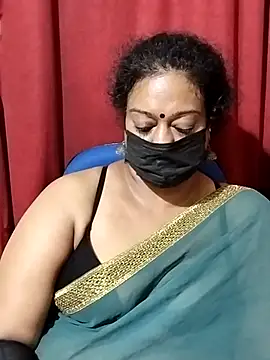 Snapshot of surekha-30 chatting on 10-13-25, 04:51 surekha-30 online show from 10-13-25, 04:51