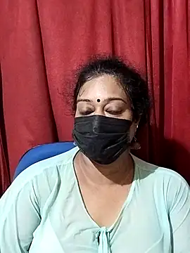 Snapshot of surekha-30 chatting on 10-14-25, 05:03 surekha-30 online show from 10-14-25, 05:03