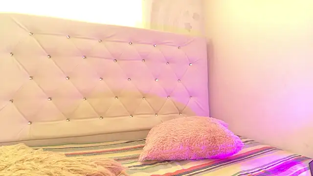 tatixxxvega online show from 03-12-26, 01:39