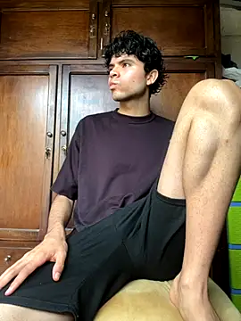 Axel-Mejia online show from 11-07-25, 07:58