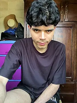 Axel-Mejia online show from 11-10-25, 06:29