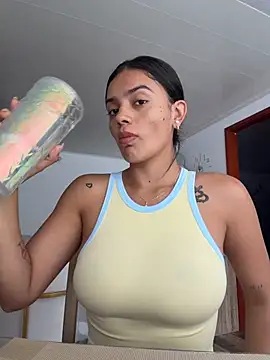 Snapshot of AnaaFaith_ chatting on 02-14-26, 07:21 AnaaFaith online show from 02-14-26, 07:21