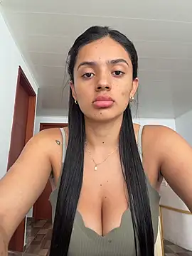 Snapshot of AnaaFaith_ chatting on 08-02-26, 05:33 AnaaFaith online show from 08-02-26, 05:33