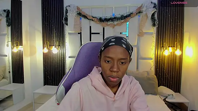  emma willliams  online show from 12-05-25, 01:31