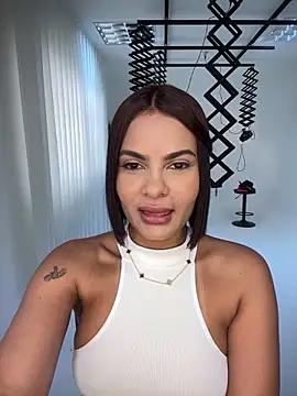 Snapshot of IrinaVelvet chatting on 10-18-25, 04:52 IrinaVelvet online show from 10-18-25, 04:52