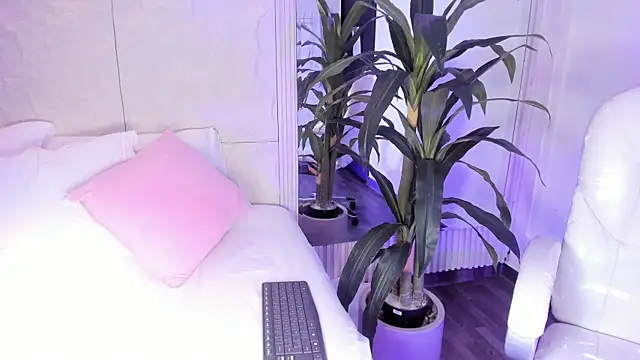 DulceGreem online show from 01-15-26, 08:01