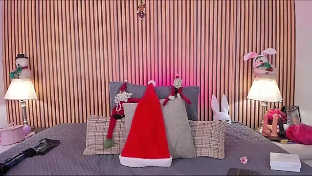 keeyla stone online show from 12-18-25, 09:32