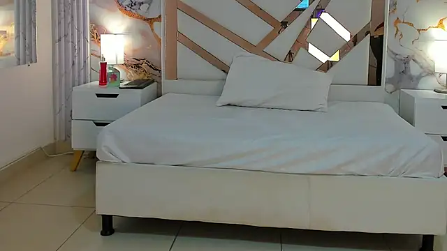 VanessaHard as online show from 10-11-25, 09:02