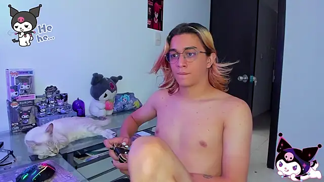 KeitaMoon online show from 10-12-25, 04:17