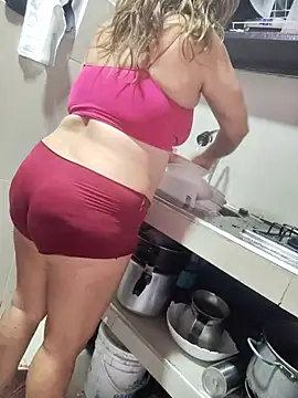 Snapshot of rubi_49 chatting on 03-08-26, 09:40 rubi 49 online show from 03-08-26, 09:40