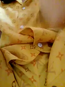 Snapshot of LanAnh206 chatting on 10-17-25, 02:52 LanAnh206 online show from 10-17-25, 02:52