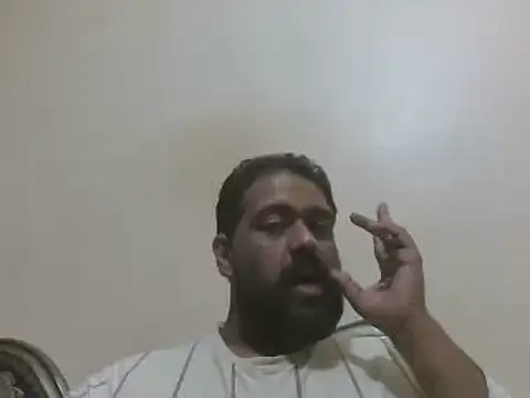 Snapshot of elpoop7305 chatting on 12-23-25, 09:07 elpoop7305 online show from 12-23-25, 09:07