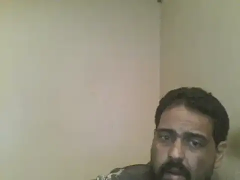 Snapshot of elpoop7305 chatting on 06-07-26, 11:14 elpoop7305 online show from 06-07-26, 11:14