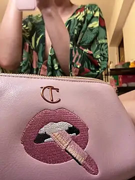 DahliaVonLure online show from 06-04-26, 11:55