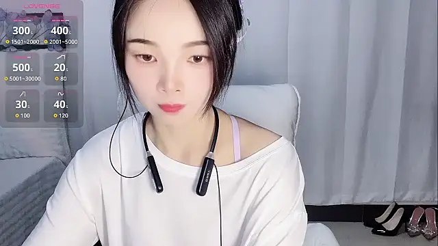 Snapshot of Tangbao-Baby chatting on 09-14-25, 09:19 Tangbao-Baby online show from 09-14-25, 09:19