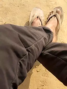 Snapshot of INTERNATIONAL0001 chatting on 11-11-25, 04:01 INTERNATIONAL0001 online show from 11-11-25, 04:01