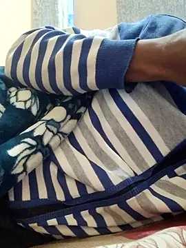 Snapshot of INTERNATIONAL0001 chatting on 11-14-25, 01:15 INTERNATIONAL0001 online show from 11-14-25, 01:15