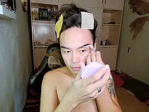 YourNikkieXxx online show from 10-30-25, 07:21