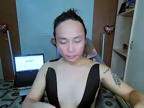 Snapshot of YourNikkieXxx chatting on 02-04-26, 10:21 YourNikkieXxx online show from 02-04-26, 10:21