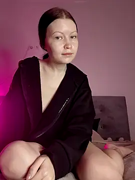 DragonFoxie online show from 11-25-25, 06:46