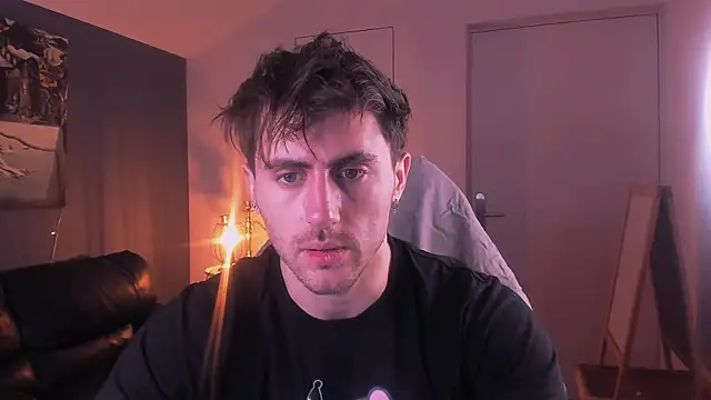 Snapshot of Oscar_Miller_ chatting on 09-19-25, 09:26 Oscar Miller online show from 09-19-25, 09:26