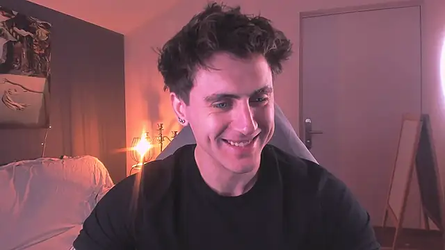 Snapshot of Oscar_Miller_ chatting on 09-21-25, 09:27 Oscar Miller online show from 09-21-25, 09:27