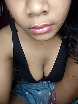 Snapshot of kiron204279 chatting on 10-30-25, 06:37 kiron204279 online show from 10-30-25, 06:37