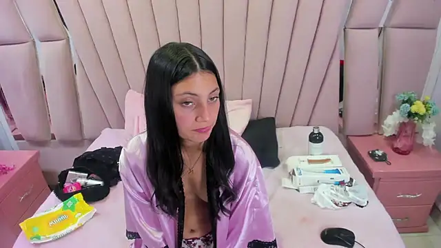 Snapshot of _Luna_Bennett chatting on 06-05-26, 07:30 Luna Bennett online show from 06-05-26, 07:30
