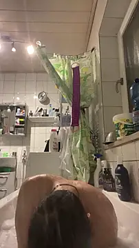 Snapshot of Kingpowerlittel chatting on 02-01-26, 10:19 Kingpowerlittel online show from 02-01-26, 10:19