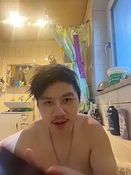 Snapshot of Kingpowerlittel chatting on 02-10-26, 04:22 Kingpowerlittel online show from 02-10-26, 04:22