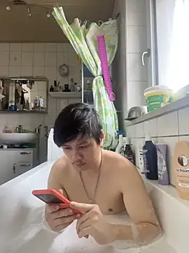 Snapshot of Kingpowerlittel chatting on 02-11-26, 02:00 Kingpowerlittel online show from 02-11-26, 02:00