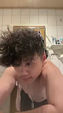 Snapshot of Kingpowerlittel chatting on 03-05-26, 05:31 Kingpowerlittel online show from 03-05-26, 05:31