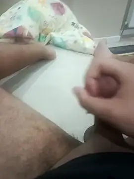 Snapshot of Brrskrt1 chatting on 11-02-25, 11:29 Brrskrt1 online show from 11-02-25, 11:29