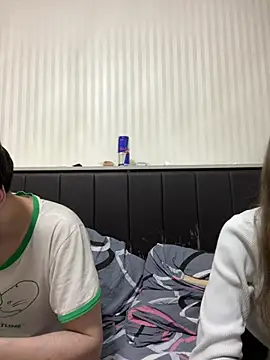 Snapshot of lovburger chatting on 05-16-26, 06:50 lovburger online show from 05-16-26, 06:50