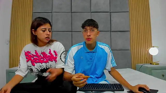 Snapshot of ChanellandMax chatting on 11-07-25, 01:00 ChanellandMax online show from 11-07-25, 01:00