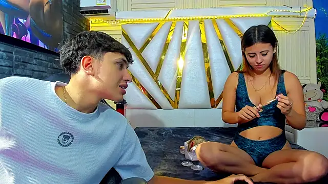 Snapshot of ChanellandMax chatting on 11-24-25, 01:22 ChanellandMax online show from 11-24-25, 01:22