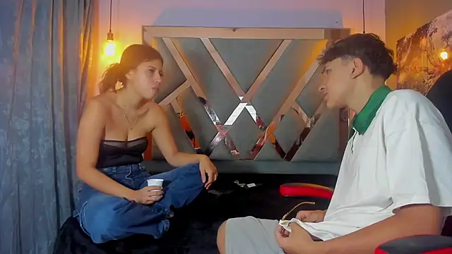 Snapshot of ChanellandMax chatting on 12-14-25, 01:49 ChanellandMax online show from 12-14-25, 01:49