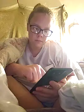 Snapshot of countrymomma chatting on 10-02-25, 12:45 countrymomma online show from 10-02-25, 12:45