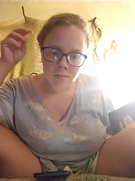 Snapshot of countrymomma chatting on 10-08-25, 03:42 countrymomma online show from 10-08-25, 03:42