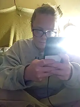 Snapshot of countrymomma chatting on 11-13-25, 02:21 countrymomma online show from 11-13-25, 02:21