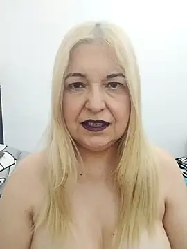 Snapshot of MarielaFerrer chatting on 11-03-25, 02:40 MarielaFerrer online show from 11-03-25, 02:40