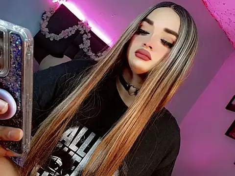 Snapshot of kattie_Sweet_ chatting on 10-27-25, 07:29 kattie Sweet online show from 10-27-25, 07:29