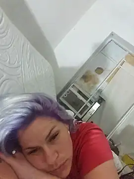 Snapshot of toomuchofafreak chatting on 10-20-25, 06:36 toomuchofafreak online show from 10-20-25, 06:36