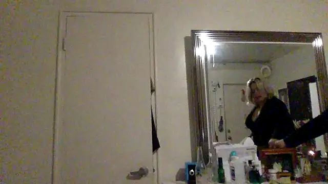 toomuchofafreak online show from 03-17-26, 01:10