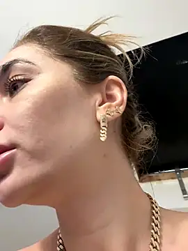 KaseyQuinn  online show from 11-12-25, 08:48