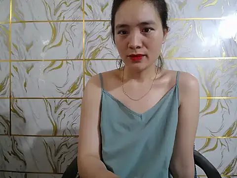 Snapshot of Lyzizi_lovely09 chatting on 05-15-26, 01:23 Lyzizi lovely09 online show from 05-15-26, 01:23