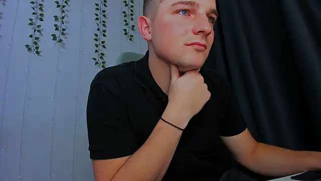 Your Claddagh online show from 10-25-25, 05:04