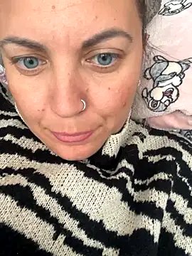 DeboraGaia online show from 09-30-25, 12:54